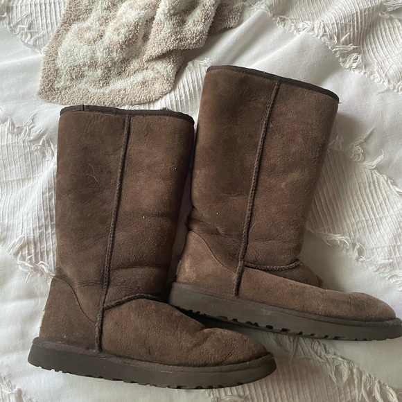 Tall brown ugg’s - size 8 - Picture 5 of 5